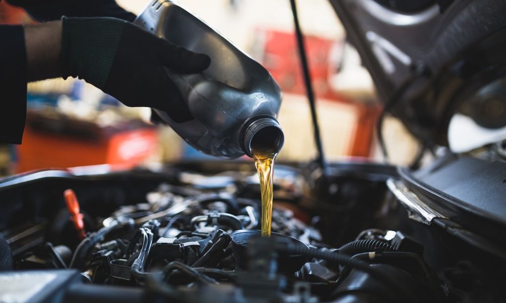4 Reasons Why Regular Oil Changes Are So Important